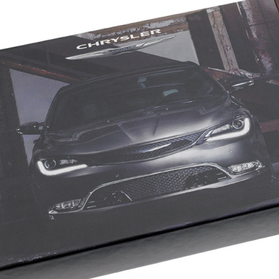2015-chrysler-200-promotional-box-2